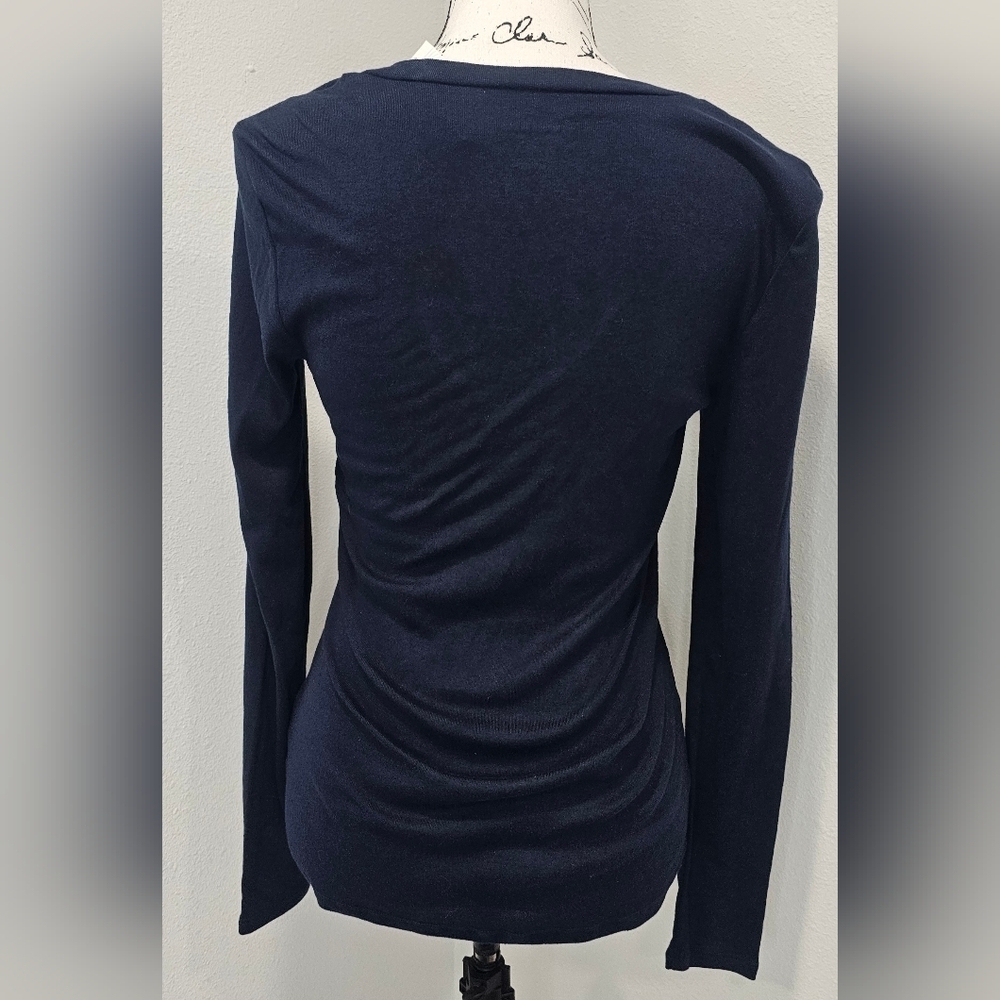 Old Navy Perfect Fitted V-Neck Long Sleeve Air Force Rhinestones Tee Sz MED NWT - Picture 4 of 12
